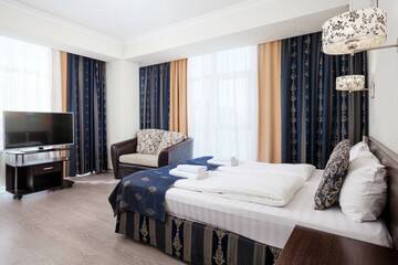 Улучшенный трёхместный, 5-6 этаж в Гостинице Алтай